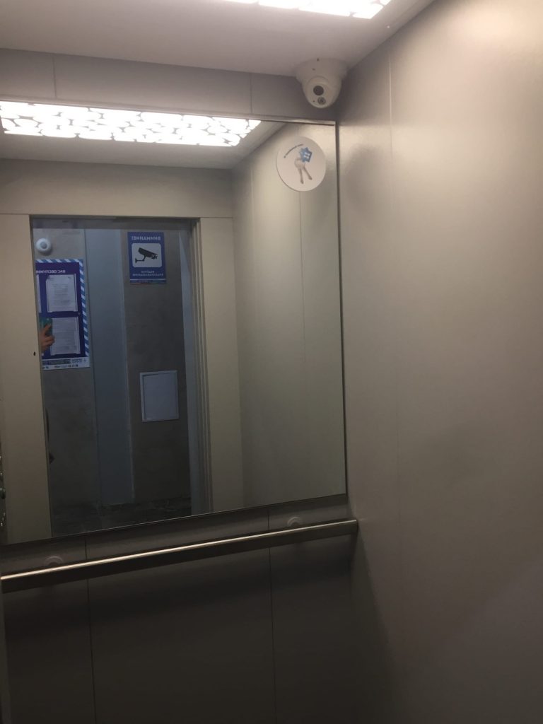 19.05.2021 Установка зеркал в лифтах