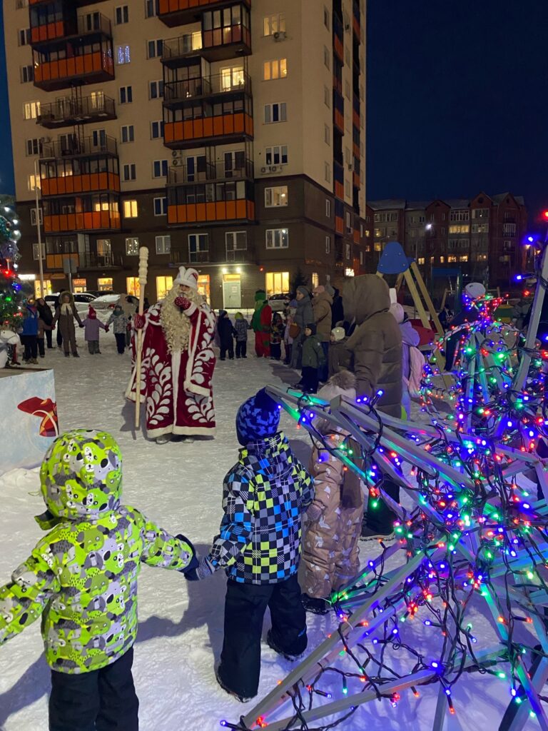 Праздник во дворе